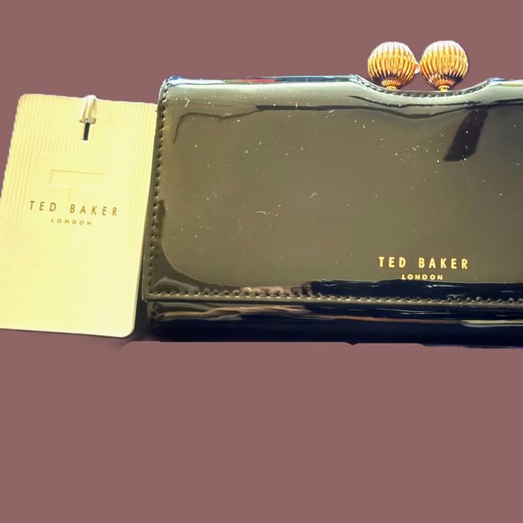 Ted Baker London Handbags - Ted Baker of London Black Patent Leather Rose Gold Kiss-Lock Wallet NWT